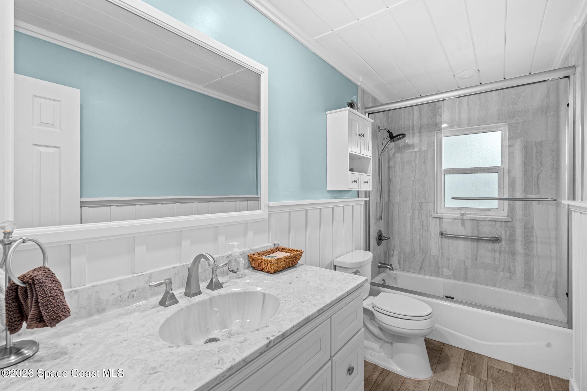 1044 Samar Road Cocoa Beach, FL 32931 - Photo 31 of 56 Guest Bathroom