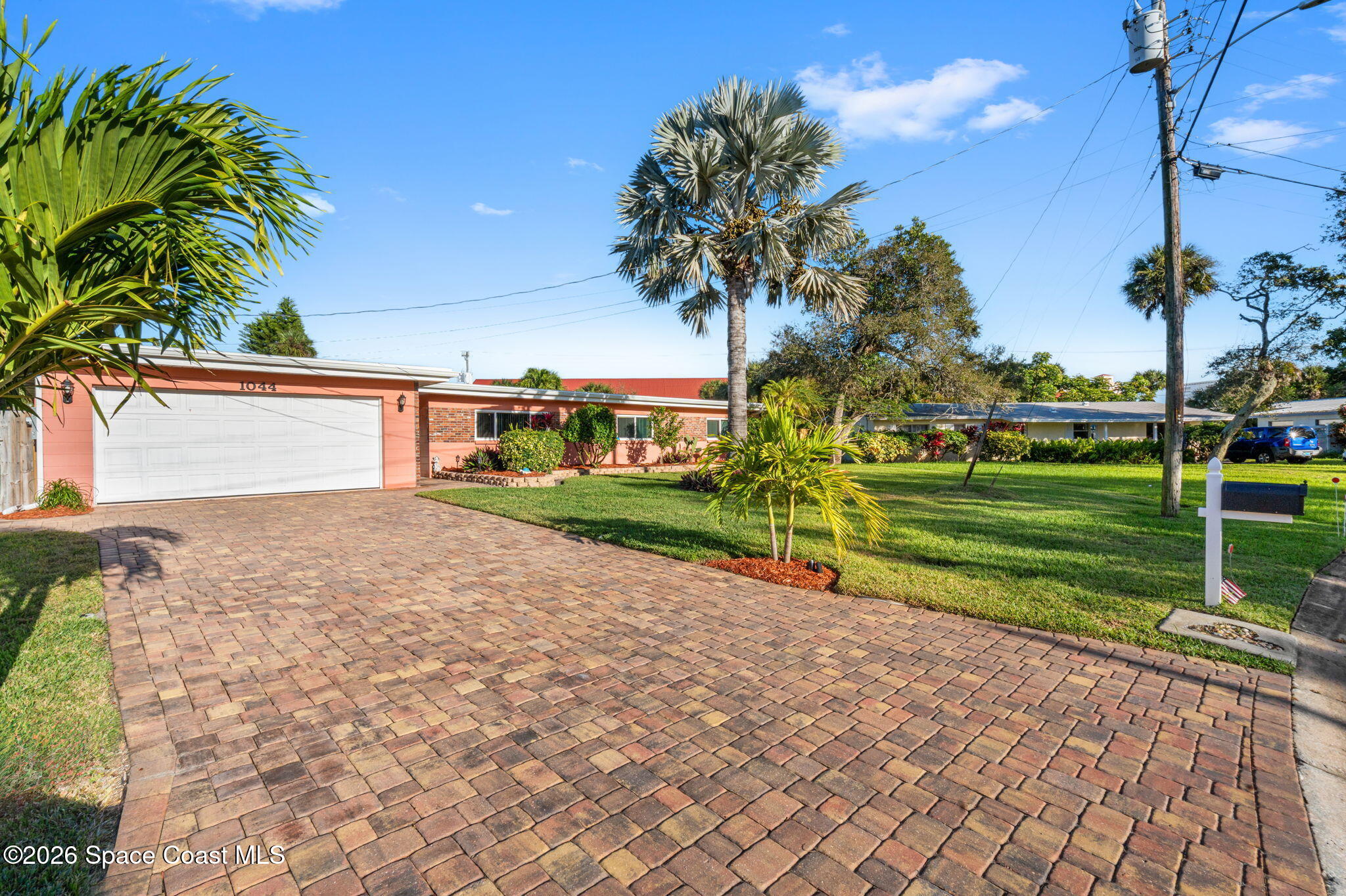 1044 Samar Road Cocoa Beach, FL 32931 - Photo 4 of 56 Welcome!