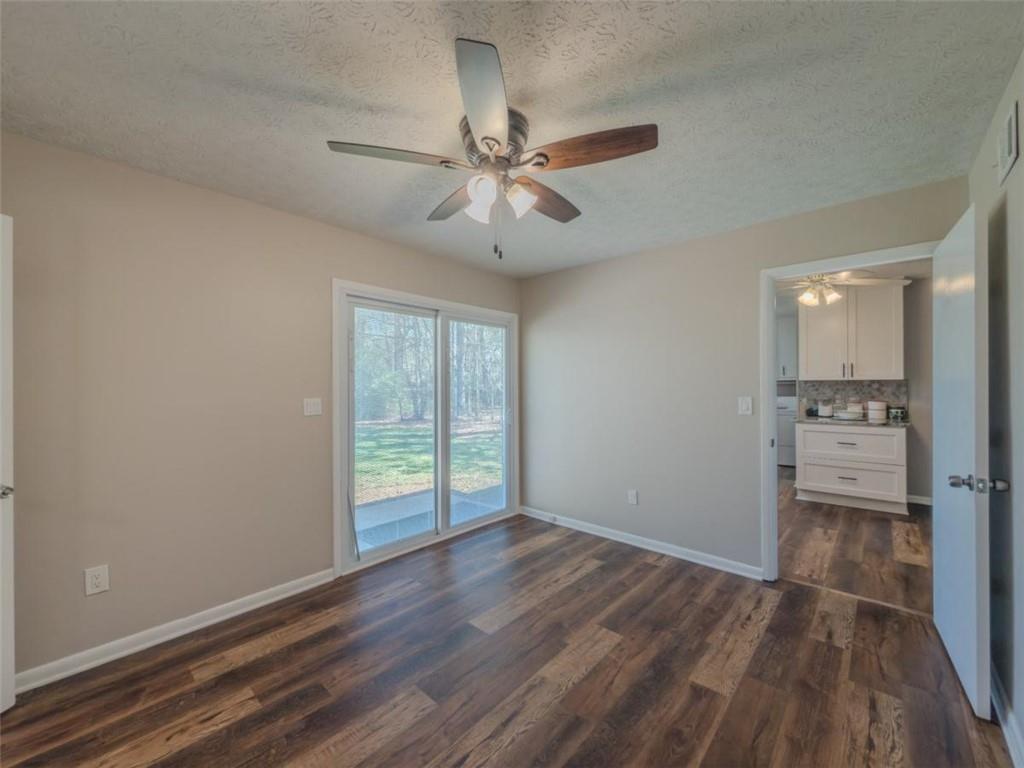 324 East Broad Street Winder, GA 30680 - Photo 17 of 33