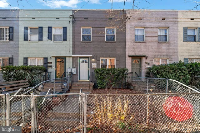 $645,000 | 1515 First Street Southwest, Washington, DC 20024