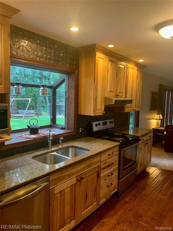 3770 Pinckney Road Howell, MI 48843 - Photo 14 of 45
