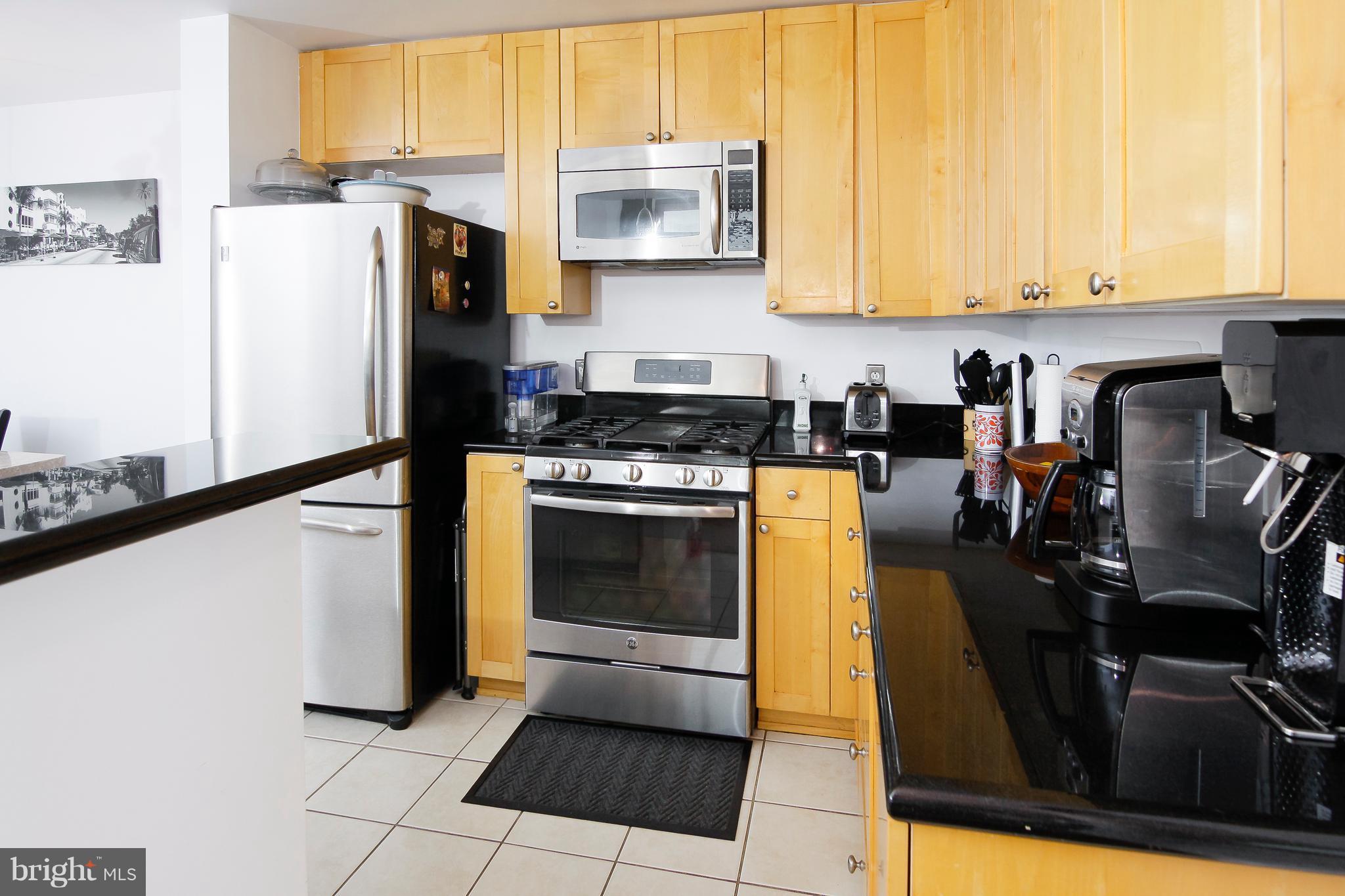 3600 South Glebe Road, Unit 323W Arlington, VA 22202 - Photo 14 of 28 Kitchen