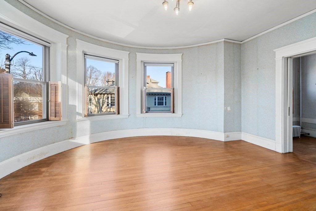 33 Lakeville Road, Unit 2 Boston, MA 02130 - Photo 4 of 14 Gallery Image 4