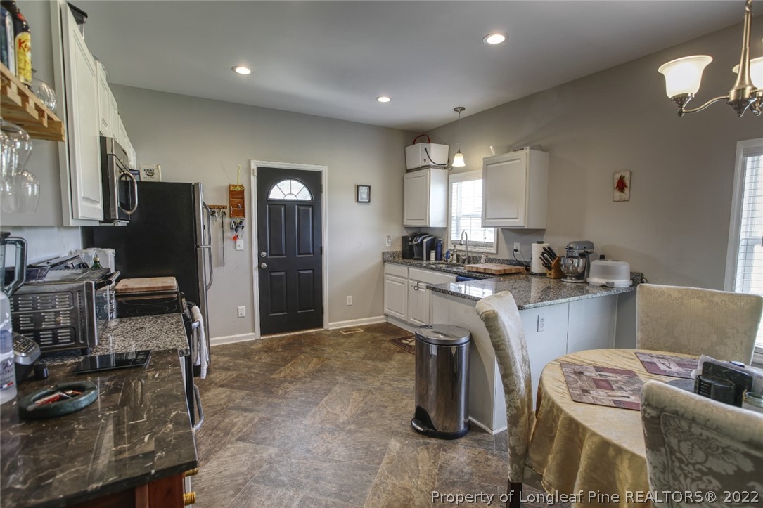 1578 West Carthage Road Lumberton, NC 28360 - Photo 8 of 25 Gallery Image 8