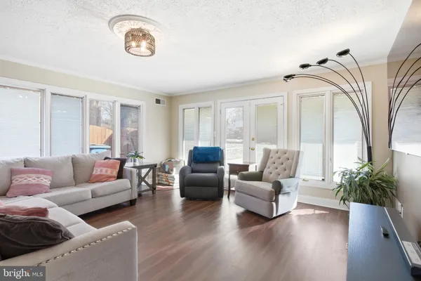 $774,888 | 6912 Essex Avenue, Springfield, VA 22150