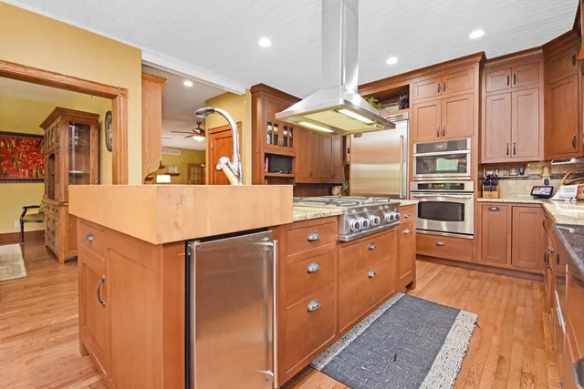 $695,000 | 9030 Hardesty Run, Bloomington, IL 61705