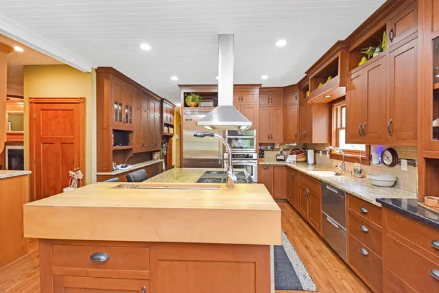 $675,000 | 9030 Hardesty Run, Bloomington, IL 61705