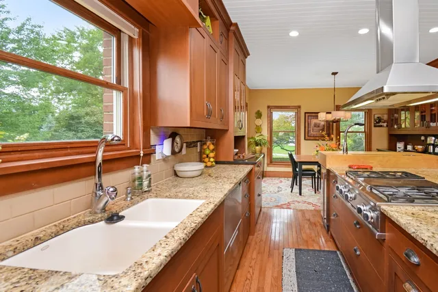 $695,000 | 9030 Hardesty Run, Bloomington, IL 61705