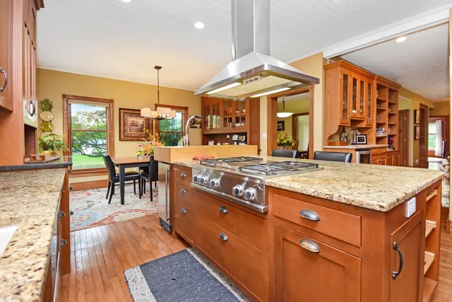 $675,000 | 9030 Hardesty Run, Bloomington, IL 61705