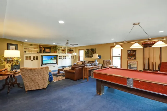 $695,000 | 9030 Hardesty Run, Bloomington, IL 61705