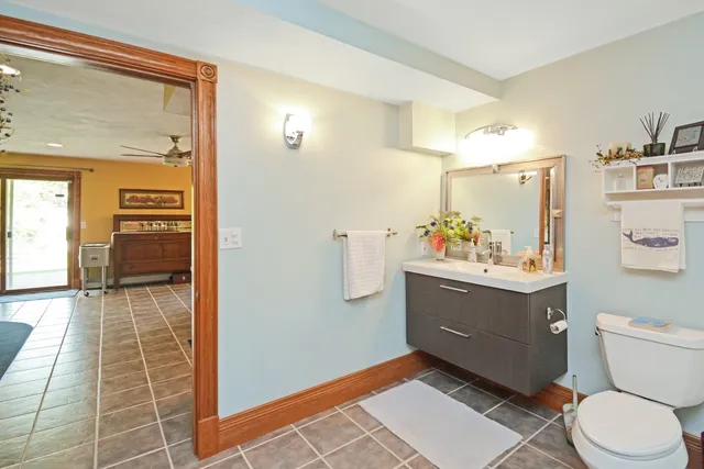 $695,000 | 9030 Hardesty Run, Bloomington, IL 61705