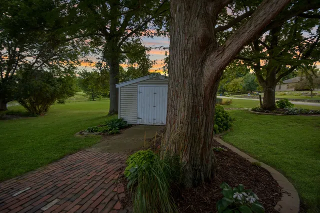 $695,000 | 9030 Hardesty Run, Bloomington, IL 61705