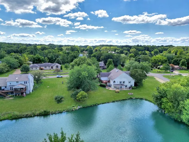 $675,000 | 9030 Hardesty Run, Bloomington, IL 61705