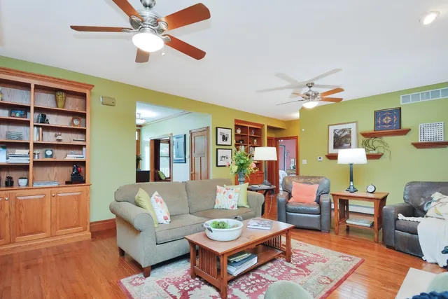 $695,000 | 9030 Hardesty Run, Bloomington, IL 61705