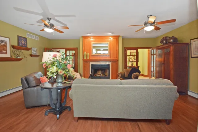 $695,000 | 9030 Hardesty Run, Bloomington, IL 61705