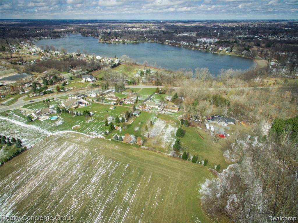 15449 Linden Road Linden, MI 48451 - Photo 22 of 27