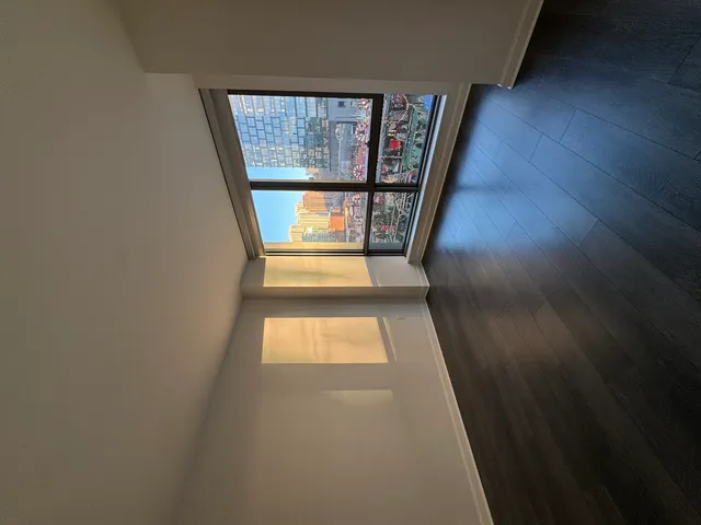 $3,375 | 164 North Peoria Street, Unit 305, Chicago, IL 60607