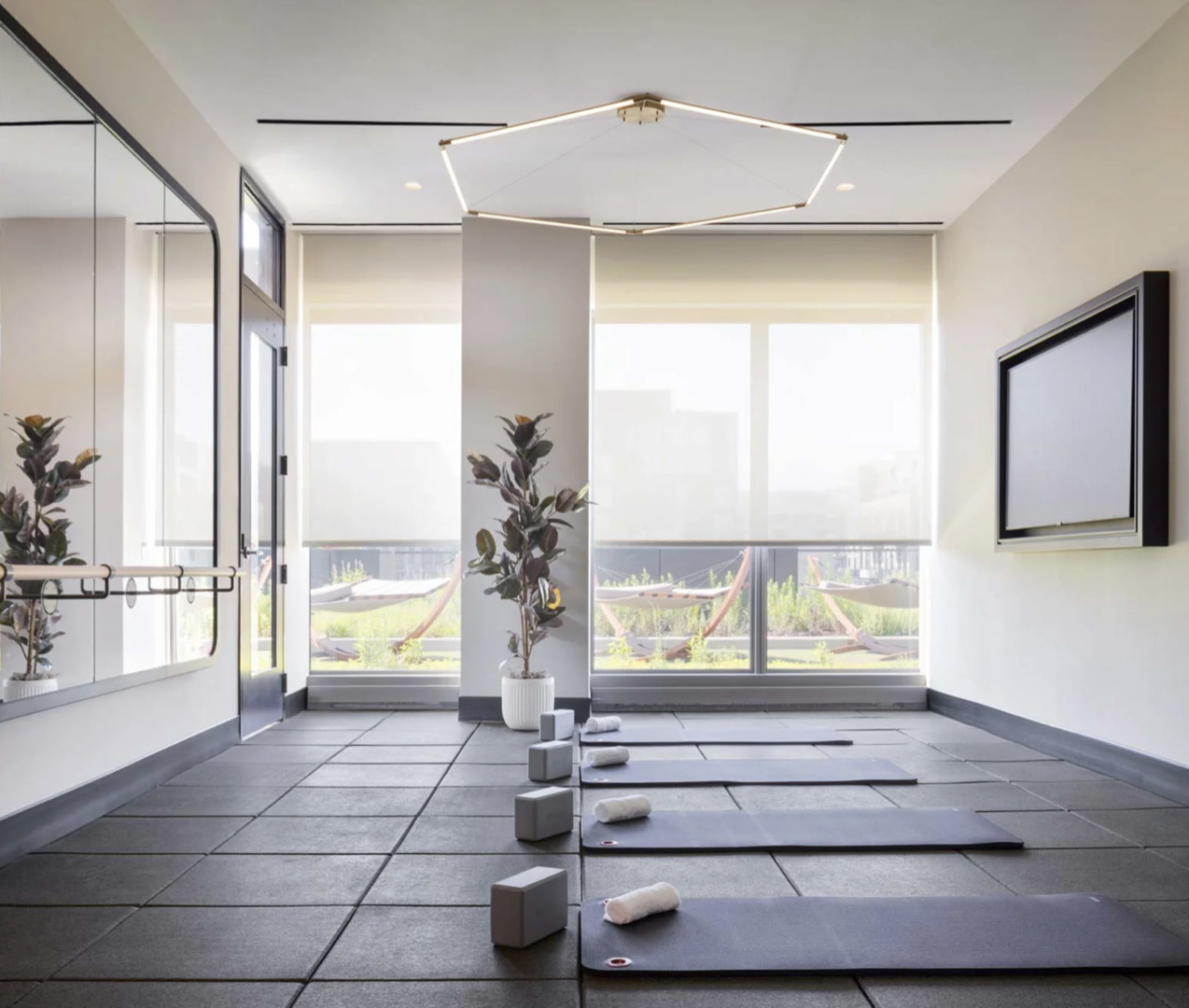 164 North Peoria Street, Unit 305 Chicago, IL 60607 - Photo 17 of 20