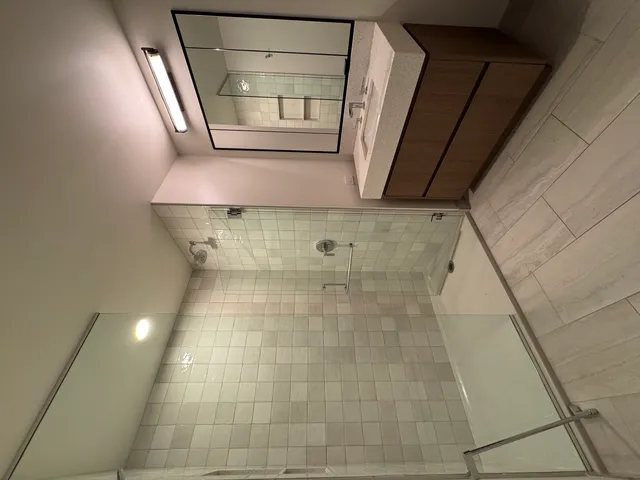 $3,375 | 164 North Peoria Street, Unit 305, Chicago, IL 60607