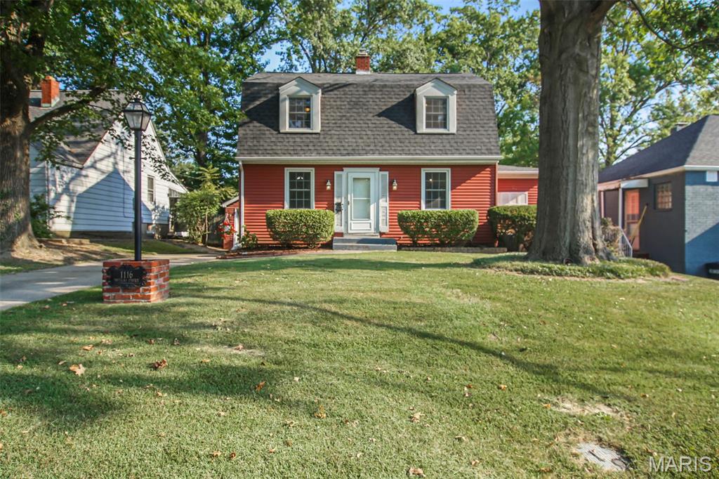 1116 Douglas Street Alton, IL 62002 - Photo 1 of 26