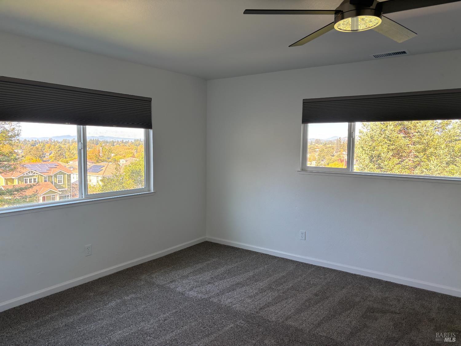1776 Meda Avenue Santa Rosa, CA 95404 - Photo 18 of 28 en empty room with window