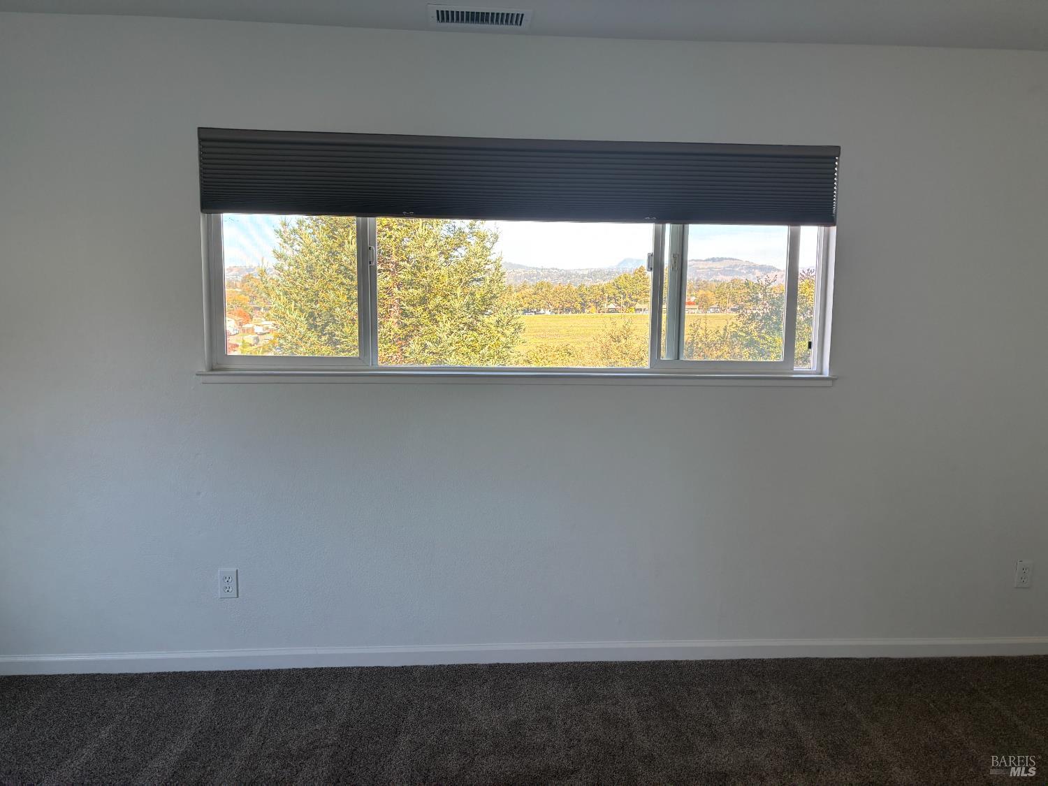 1776 Meda Avenue Santa Rosa, CA 95404 - Photo 19 of 28 a view of an empty room and window