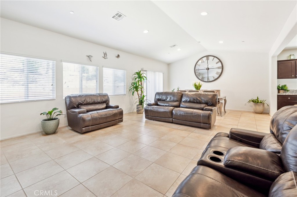 28836 Triple C Ranch Road Murrieta, CA 92563 - Photo 6 of 19