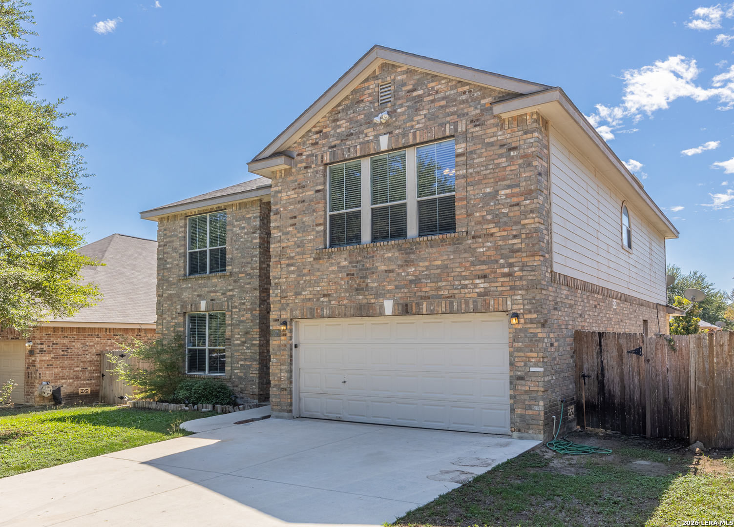 8918 Burnt Path Helotes, TX 78023 - Photo 2 of 46 Gallery Image 2