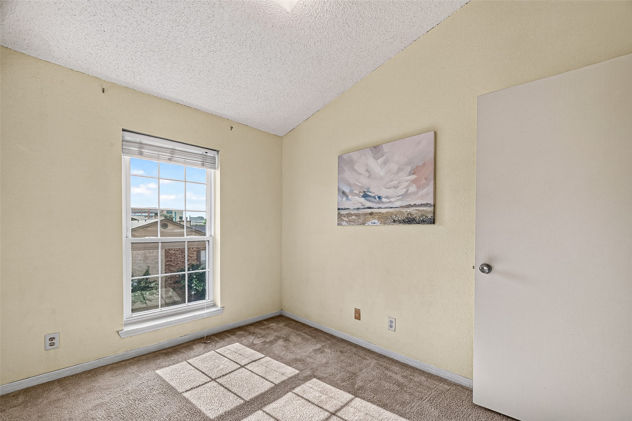 2121 Hepburn Street, Unit 1106 Houston, TX 77054 - Photo 23 of 33 Secondary guest room