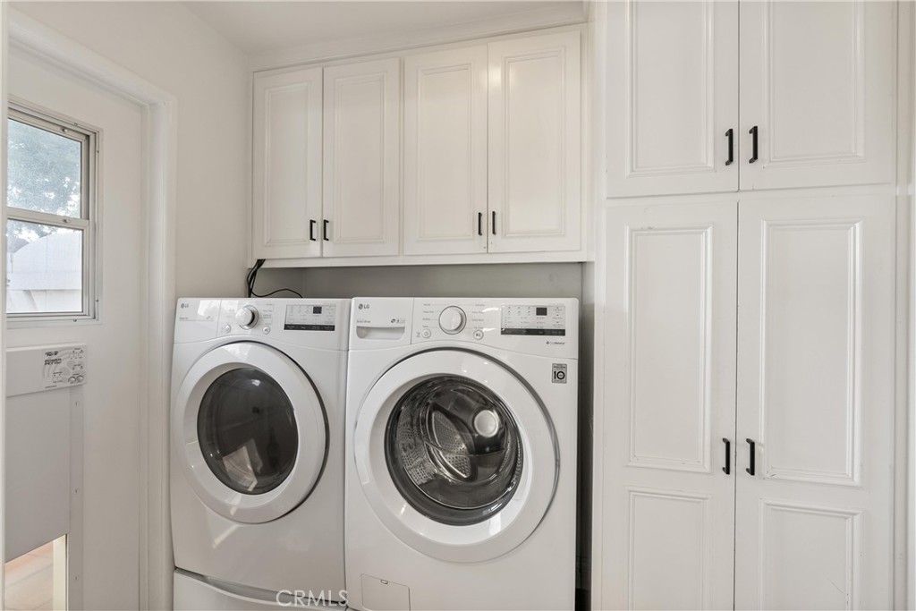 10442 Boca Canyon Drive North Tustin, CA 92705 - Photo 36 of 55 a utility room with dryer and washer