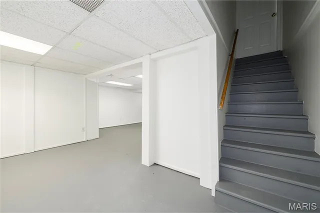 $168,000 | 2487 Manthorne Court, Florissant, MO 63031