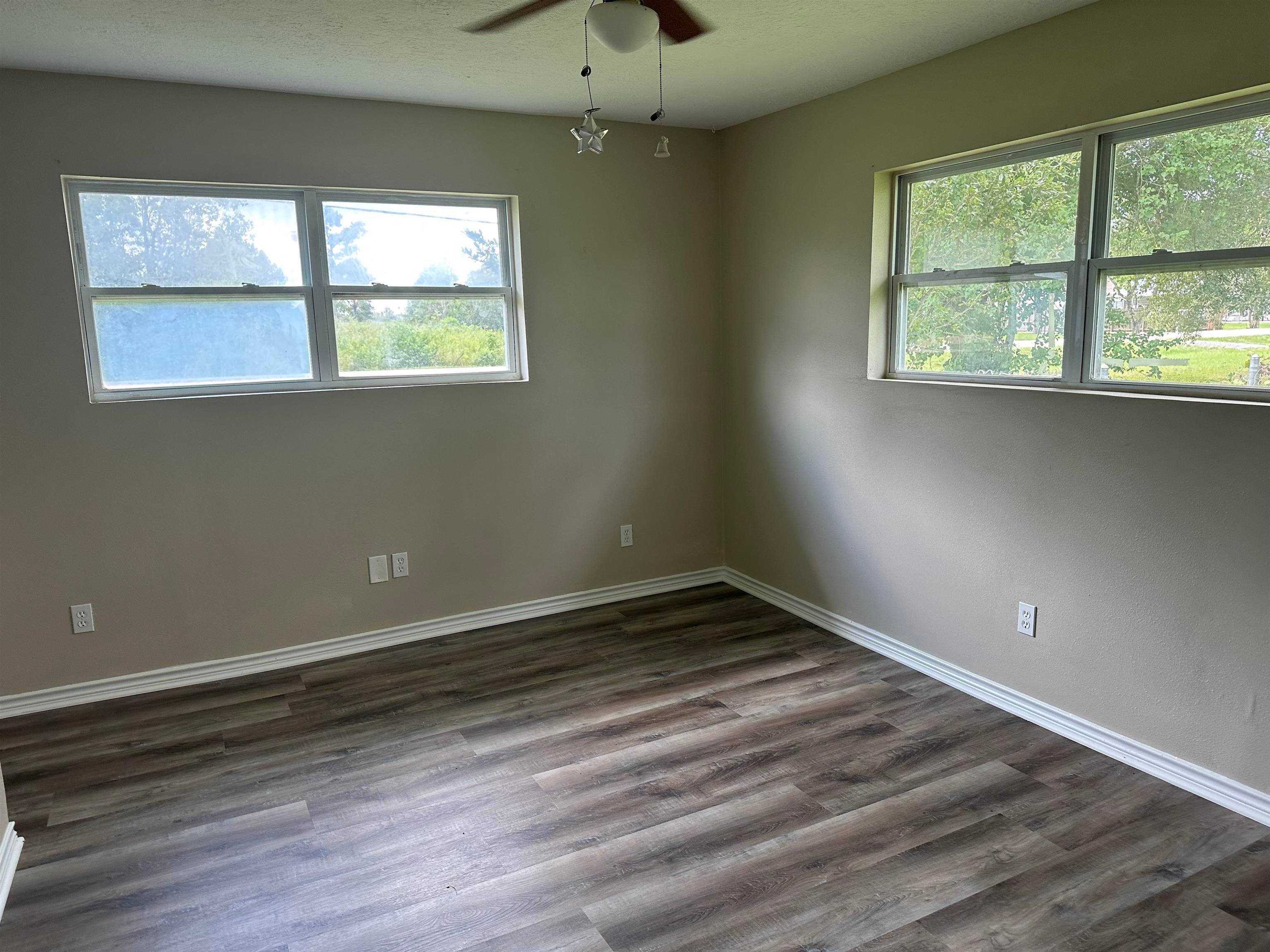 495 Rachal Avenue Bridge City, TX 77611 - Photo 4 of 21 Gallery Image 4