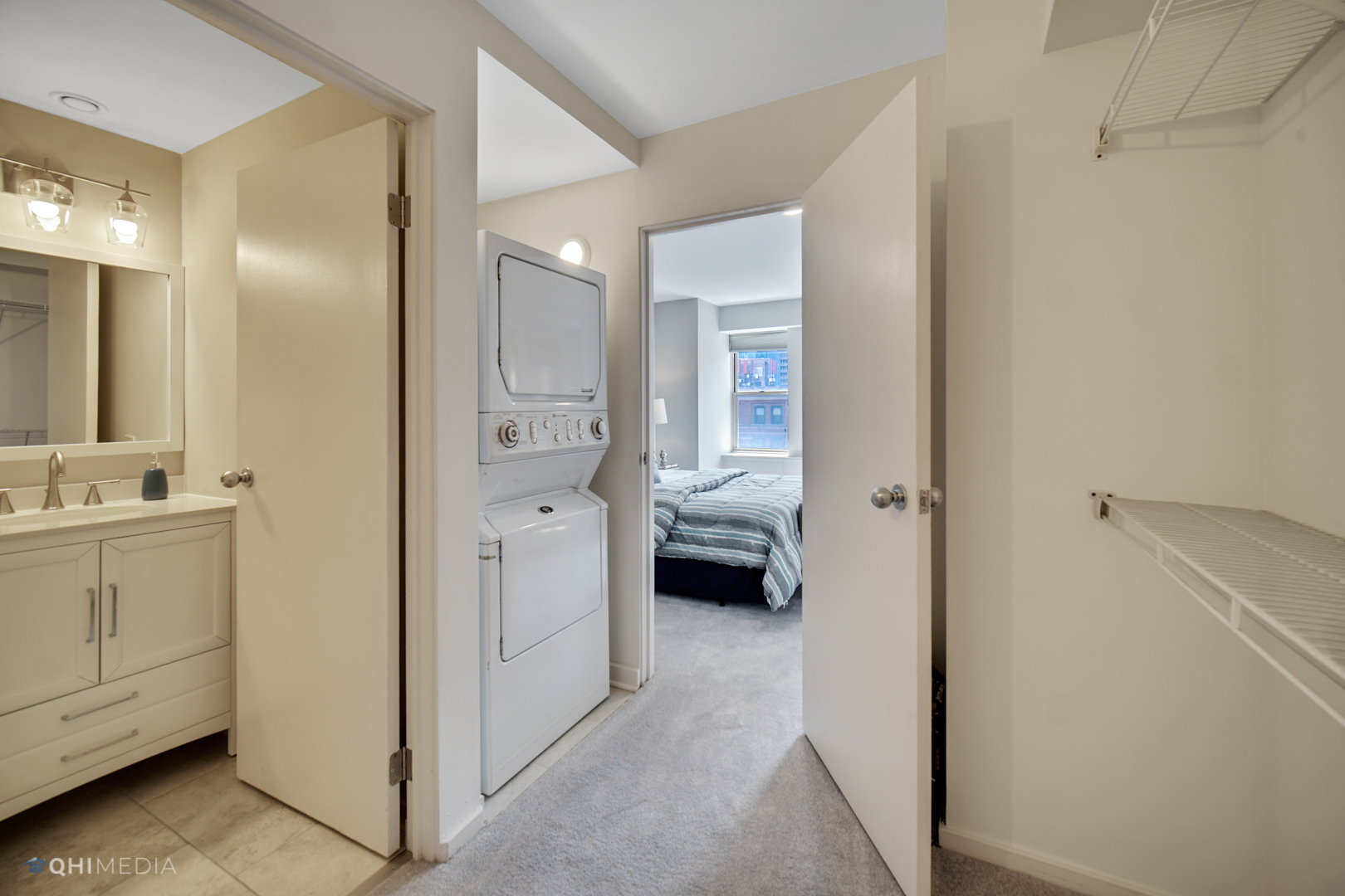 40 East 9th Street, Unit 816 Chicago, IL 60605 - Photo 19 of 25