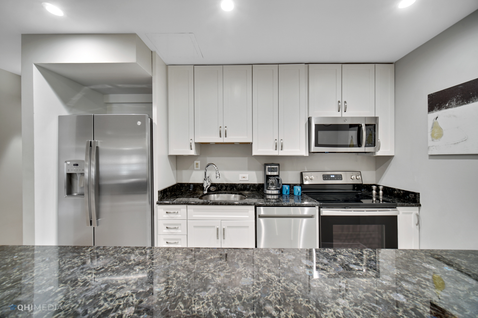 40 East 9th Street, Unit 816 Chicago, IL 60605 - Photo 5 of 25