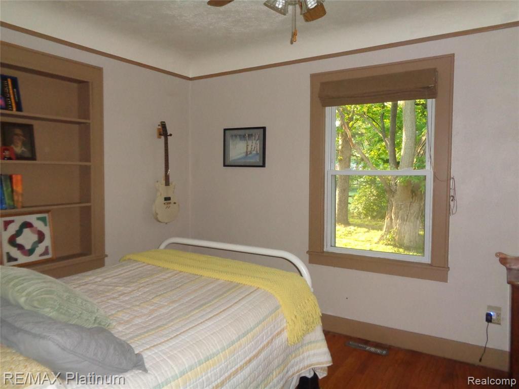 585 County Farm Road Howell, MI 48843 - Photo 17 of 31