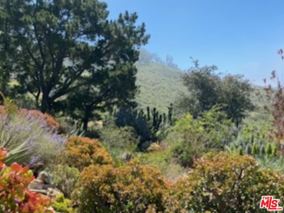 9402 Houston Road Malibu, CA 90265 - Photo 37 of 45