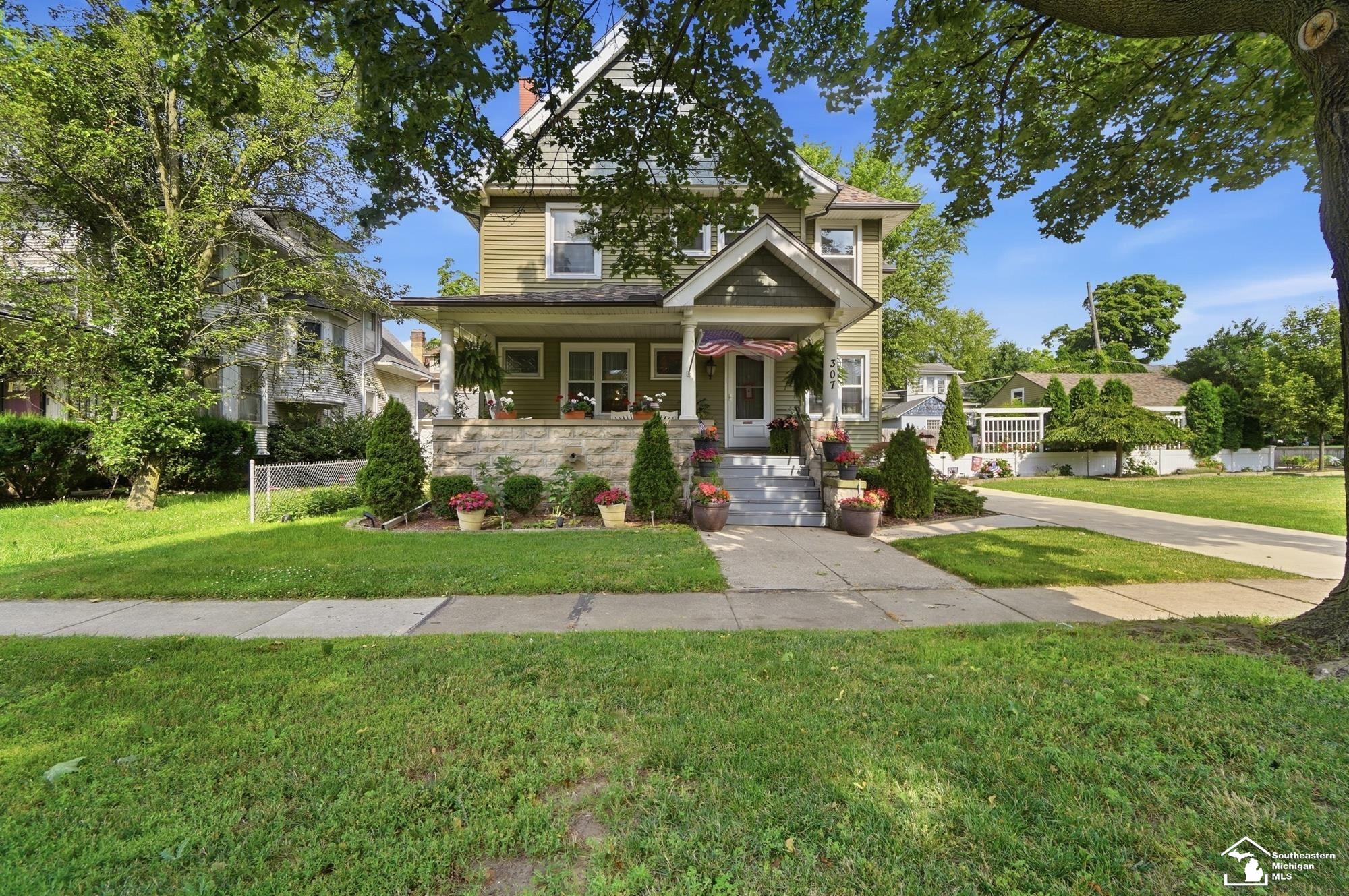 307 North Macomb Street Monroe, MI 48162 - Photo 2 of 61