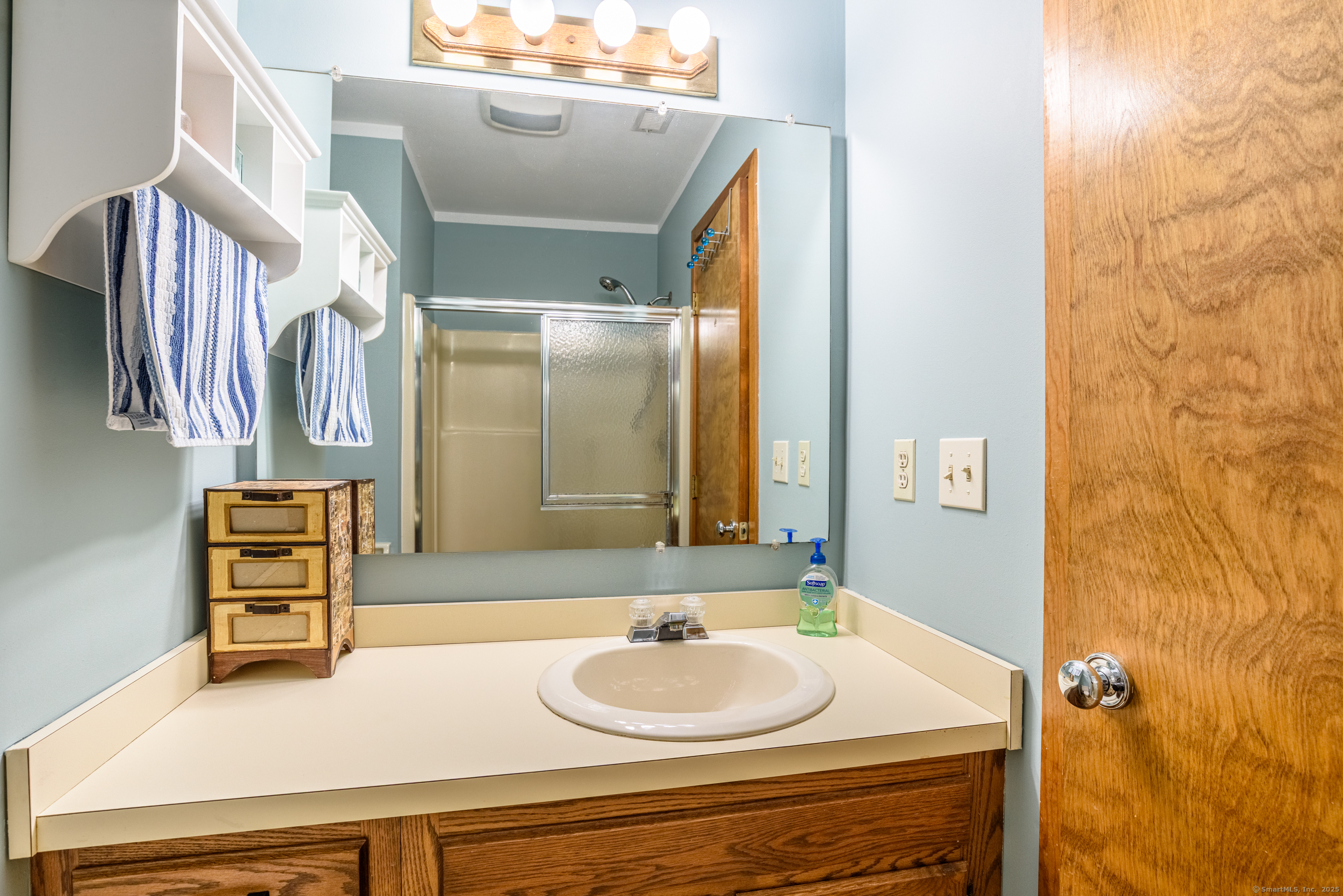 26 Edgehill Circle, Unit 26 Monroe, CT 06468 - Photo 24 of 29