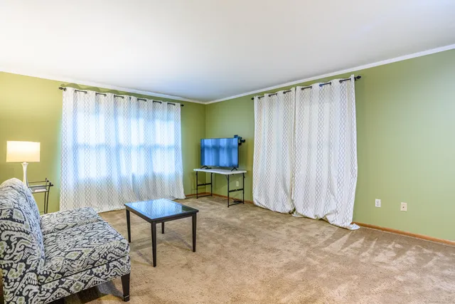 $399,999 | 26 Edgehill Circle, Unit 26, Monroe, CT 06468