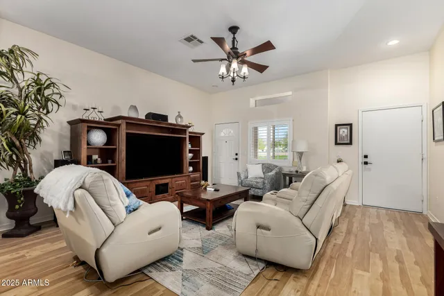 $334,900 | 948 South Lawther Drive, Apache Junction, AZ 85120