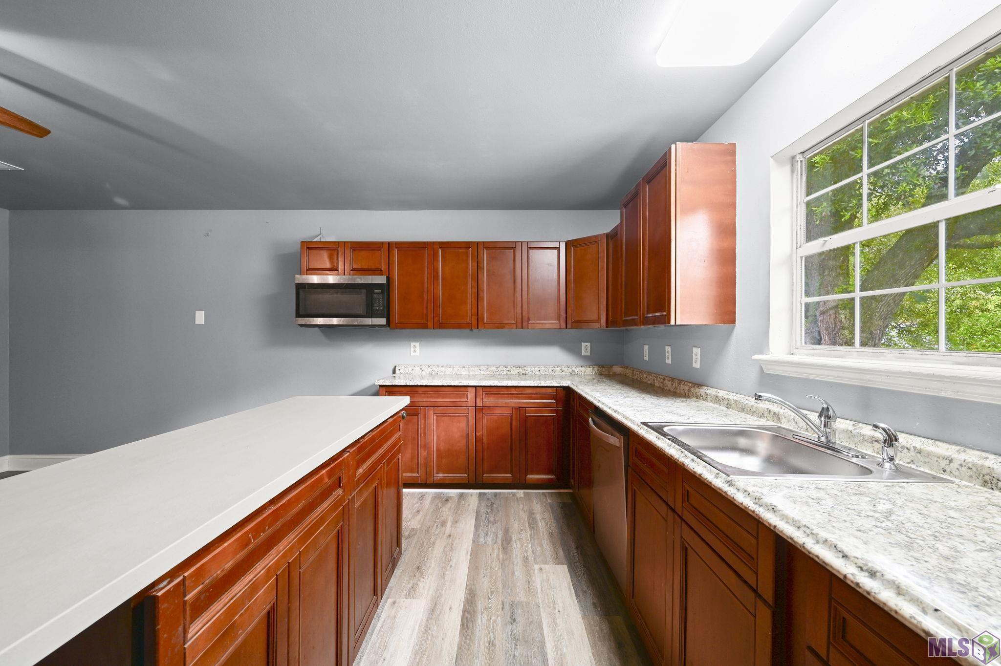 31498 North Doyle Road Holden, LA 70744 - Photo 7 of 30