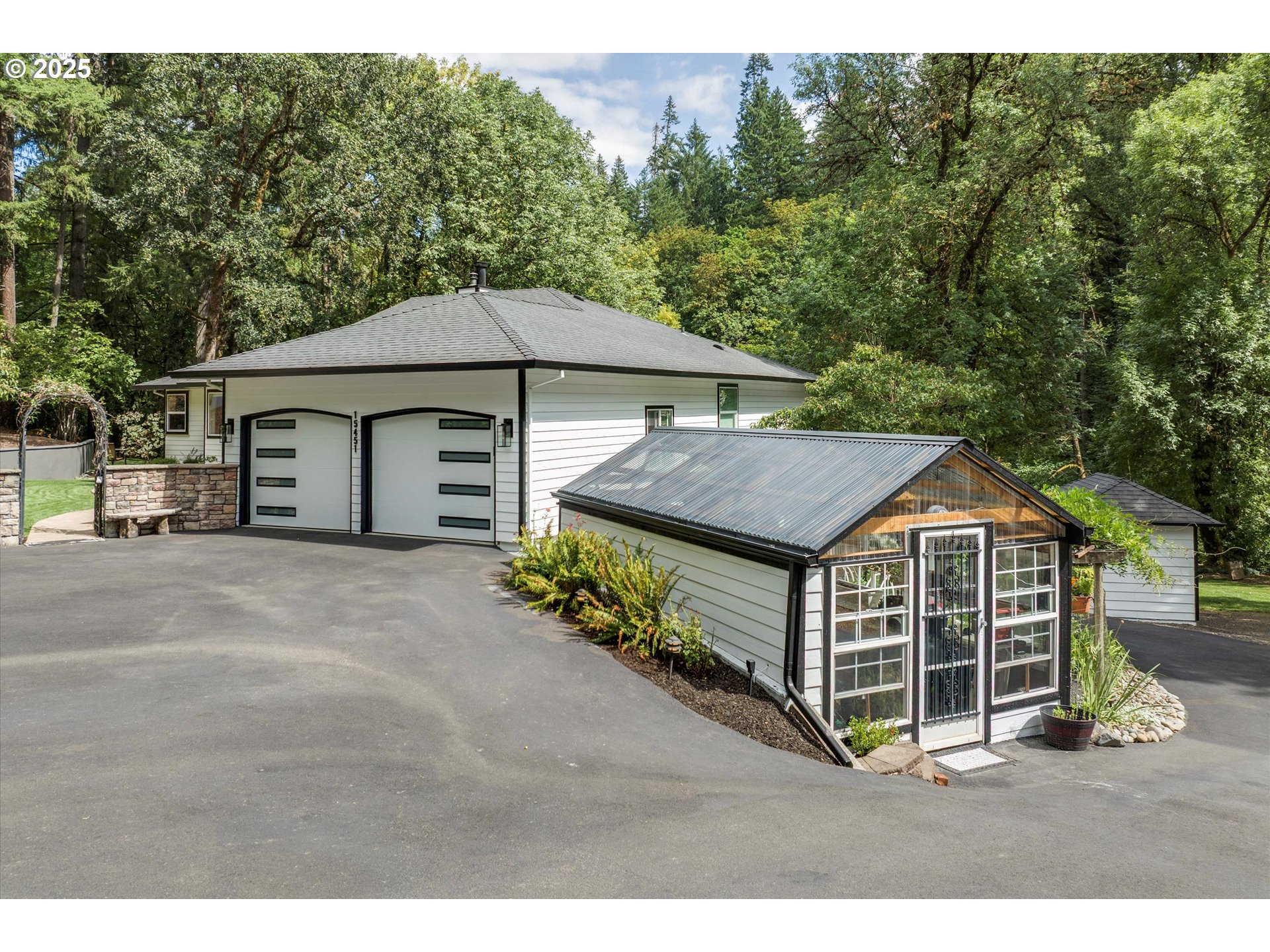 15451 Southeast Woodland Heights Road Amity, OR 97101 - Photo 6 of 38