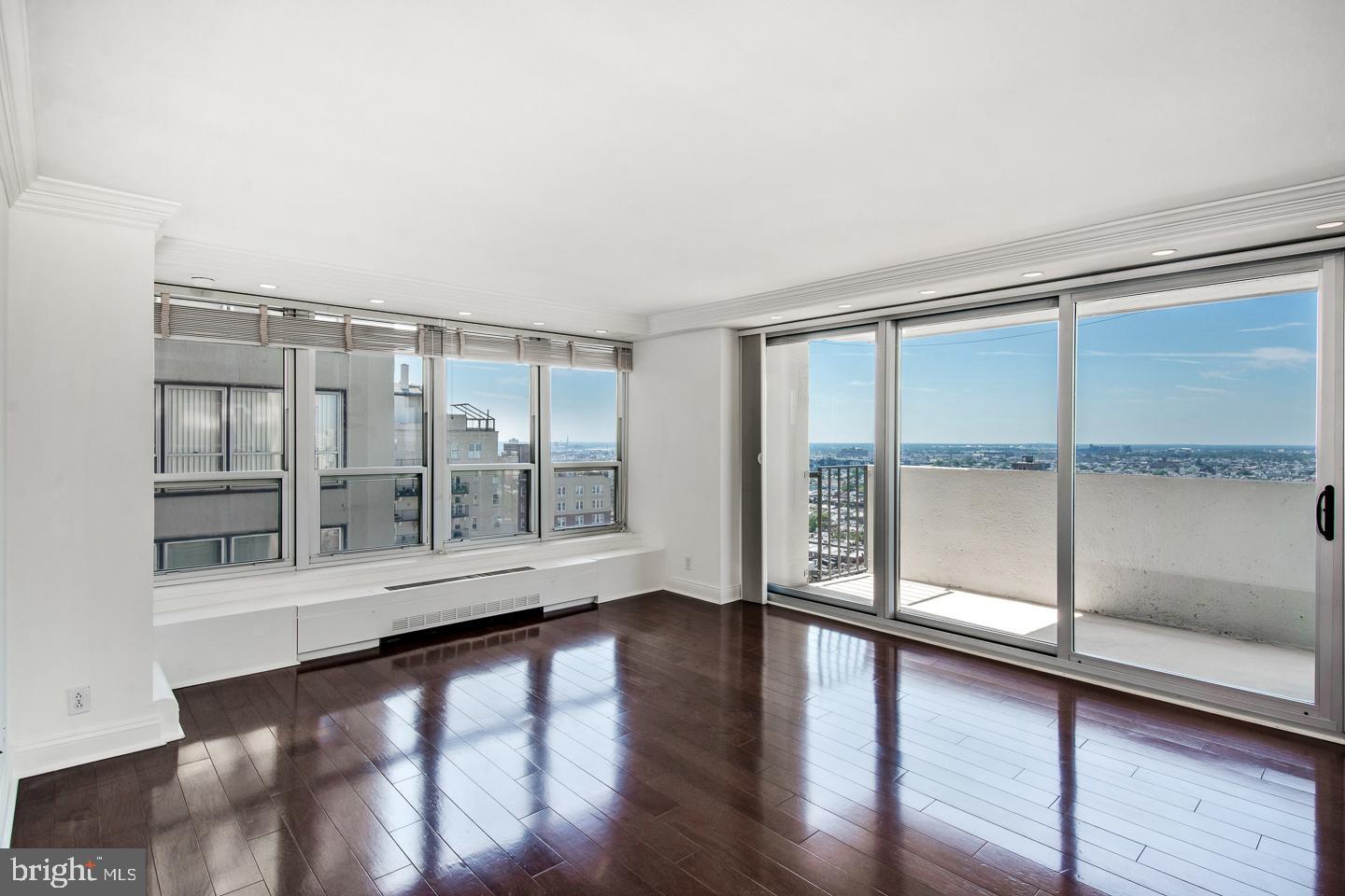 224 West Rittenhouse Square, Unit 2411 Philadelphia, PA 19103 - Photo 2 of 18