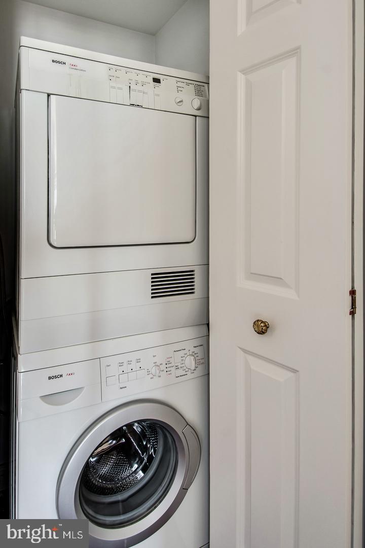 224 West Rittenhouse Square, Unit 2411 Philadelphia, PA 19103 - Photo 11 of 18