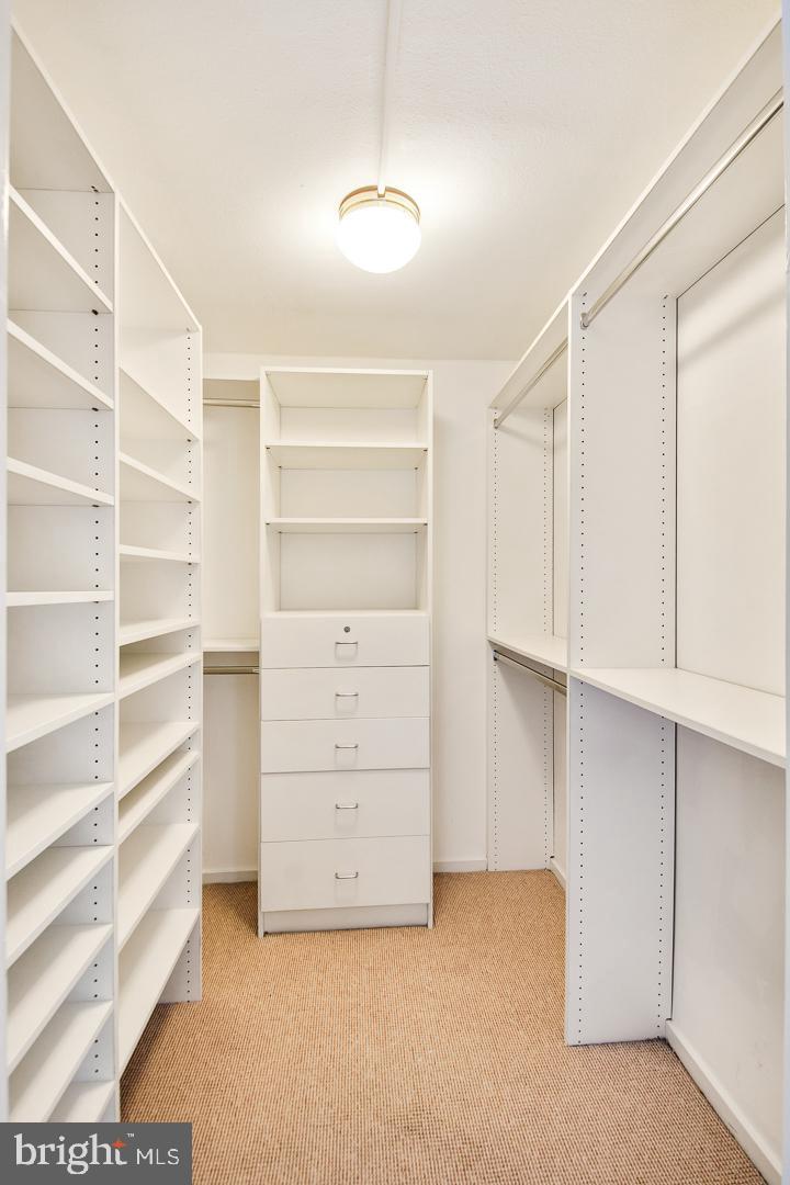 224 West Rittenhouse Square, Unit 2411 Philadelphia, PA 19103 - Photo 15 of 18