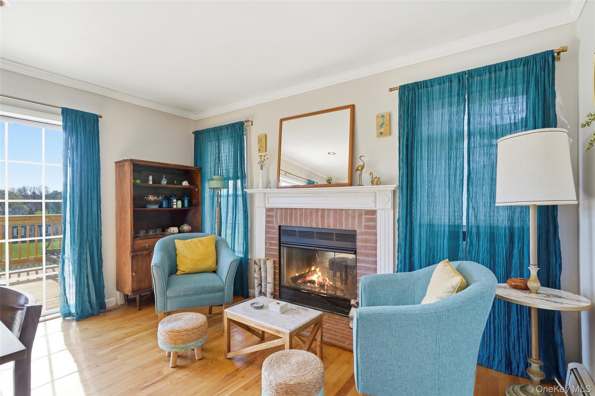 27 Ridgeview Drive Patterson, NY 12563 - Photo 14 of 40 Sitting area open to Kitchen