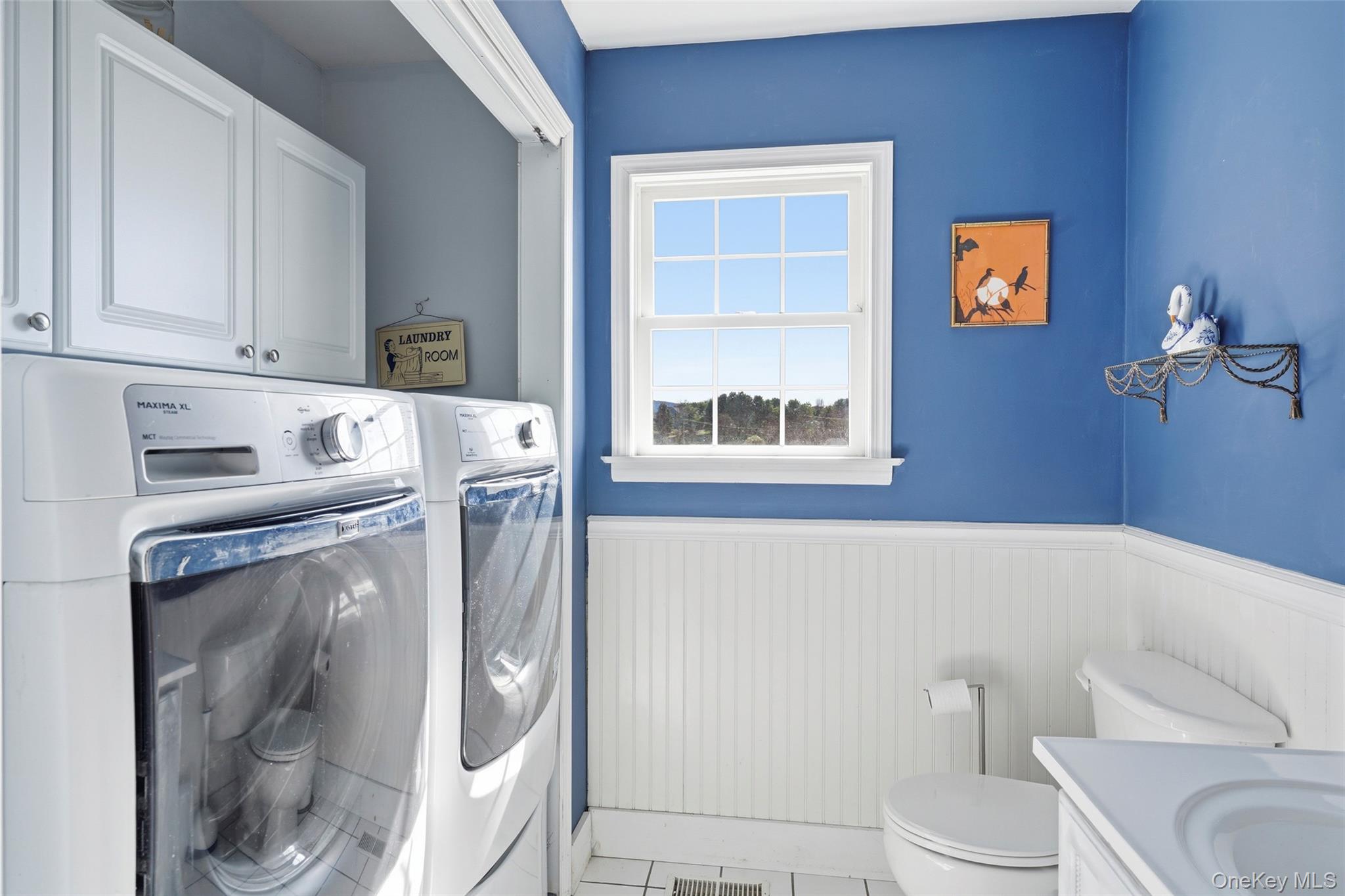27 Ridgeview Drive Patterson, NY 12563 - Photo 20 of 40 1st Floor Laundry Room/ Powder Room combination