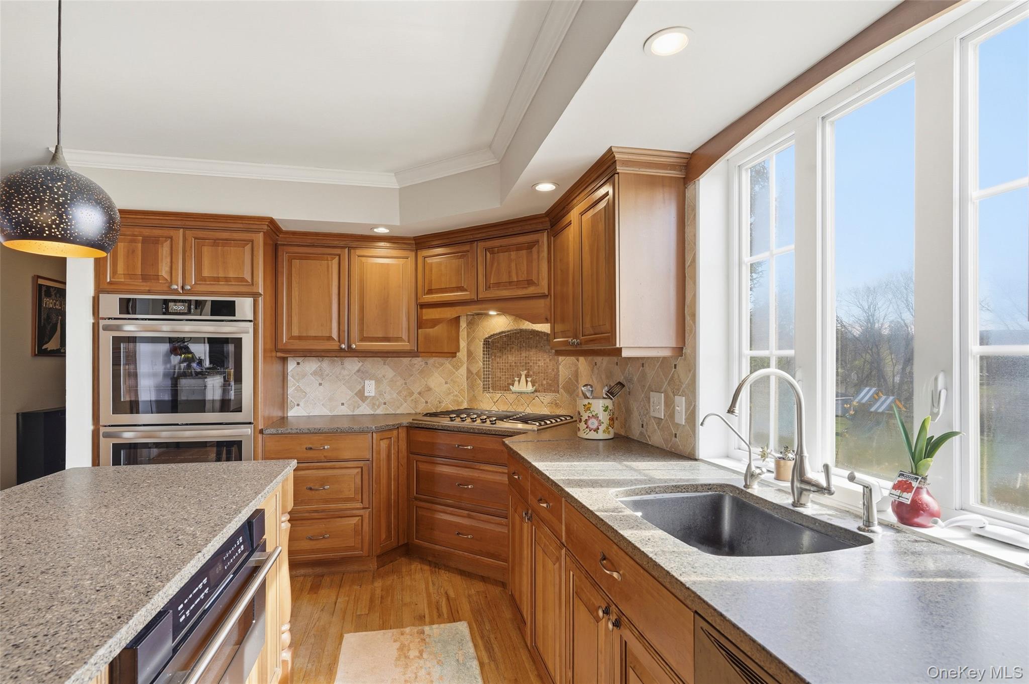 27 Ridgeview Drive Patterson, NY 12563 - Photo 8 of 40 Beautiful Quartz Countertops, New Double Ovens & in- Island Microwave