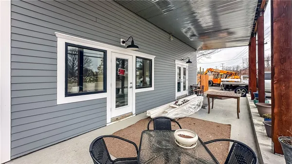 $2,400,000 | 454 Ocean Avenue, Block Island, RI 02807