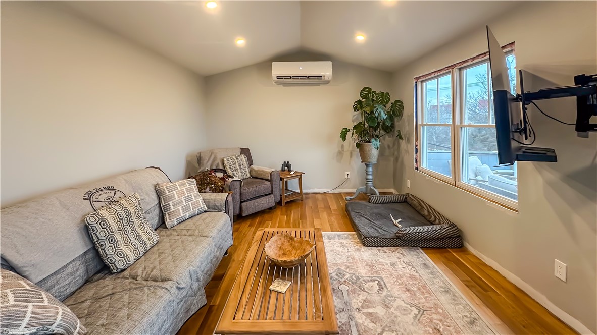 454 Ocean Avenue Block Island, RI 02807 - Photo 15 of 36